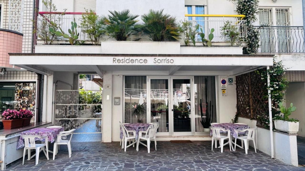 B&B Residence Sorriso Cattolica Eksteriør bilde
