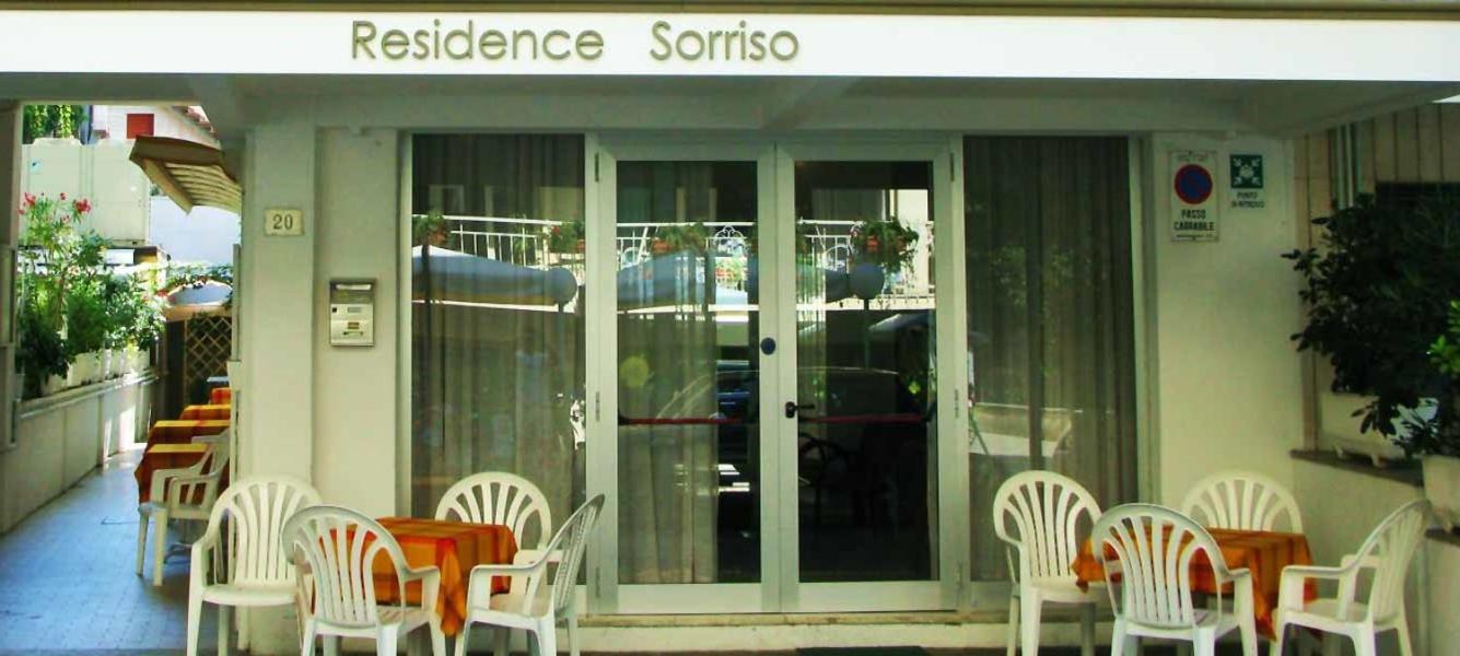 B&B Residence Sorriso Cattolica Eksteriør bilde